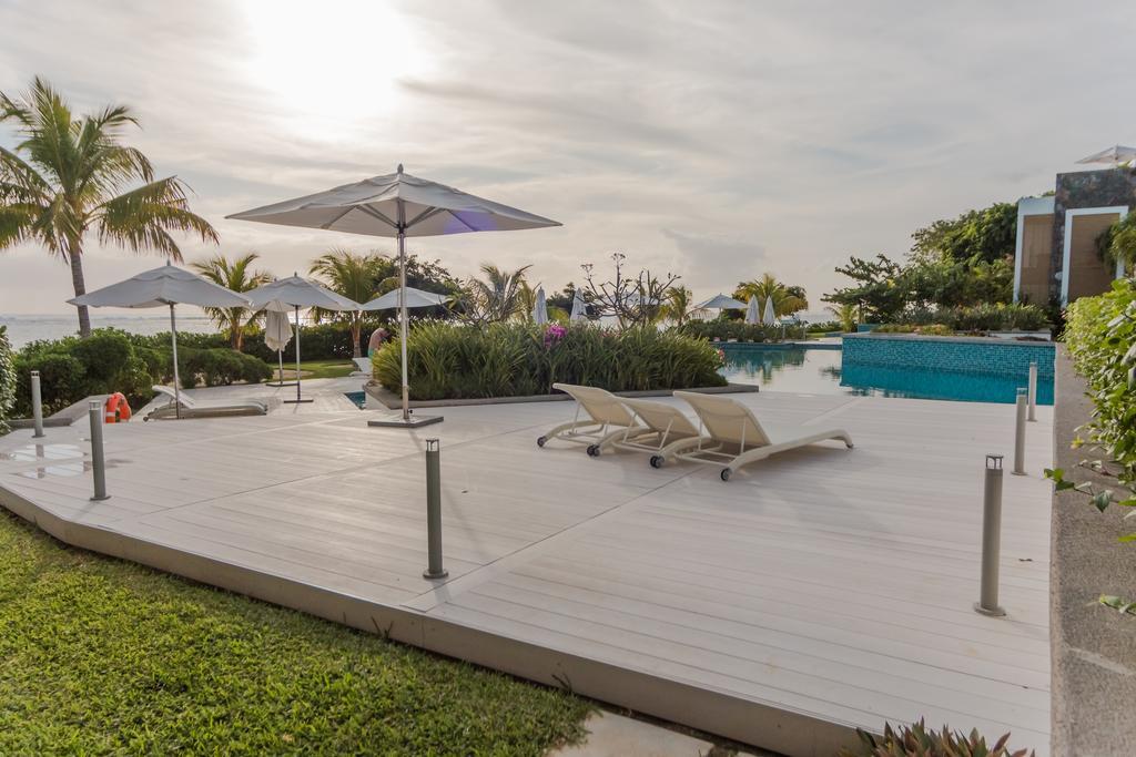 Апартаменты Cap Ouest Luxury Penthouse By Dream Escapes Flic en Flac Экстерьер фото